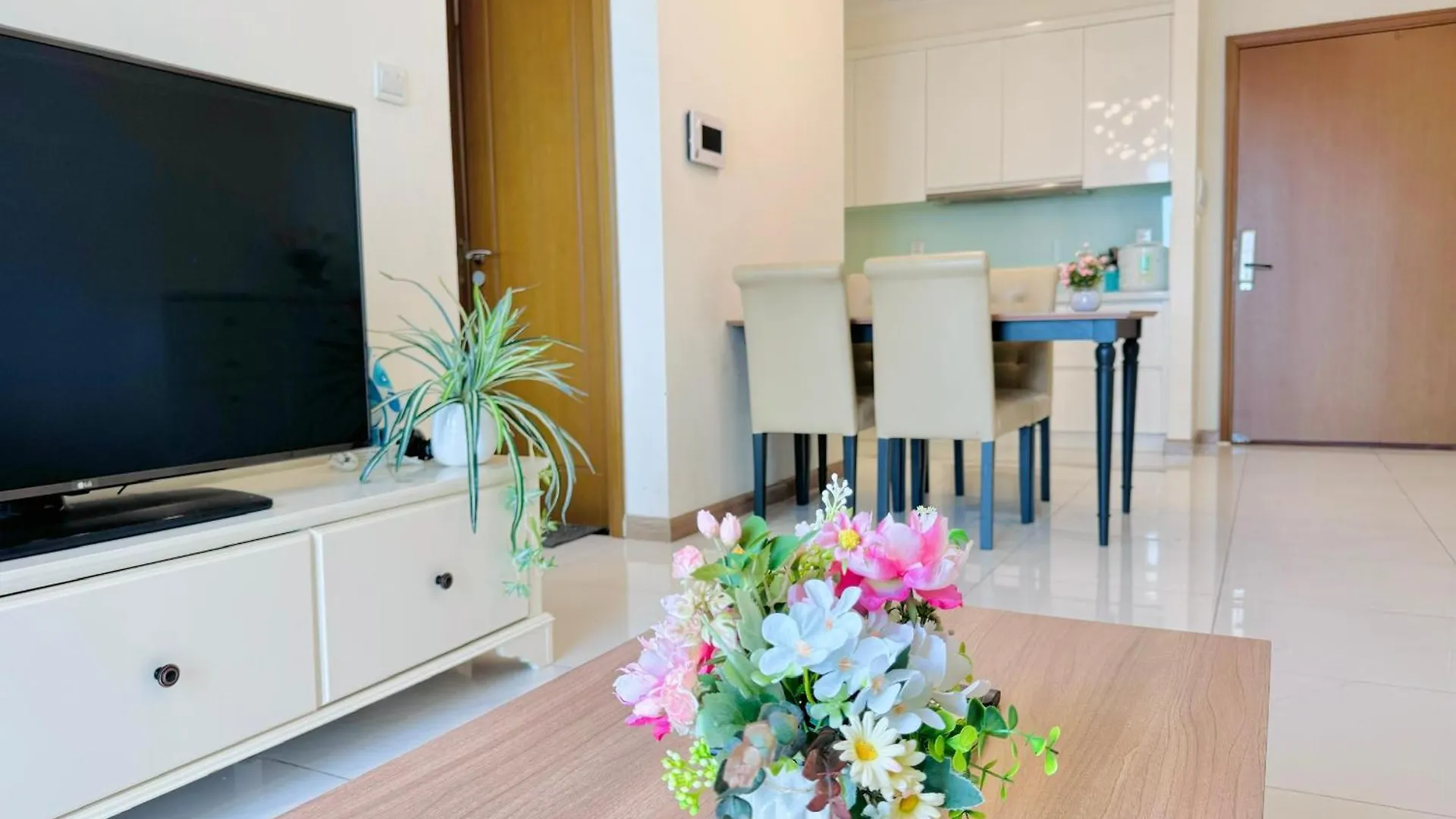 Vinhomes Central Park Minhminh Apartment - Can Ho Dich Vu Landmark Cho Thue Ho Či Minovo Město 0*,  Vietnam
