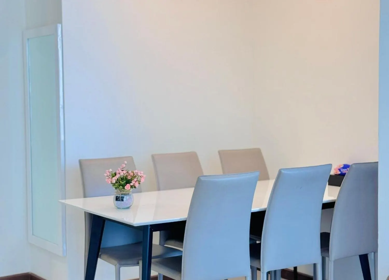 Vinhomes Central Park Minhminh Apartment - Can Ho Dich Vu Landmark Cho Thue Ho Chi Minh City 0*,  Vietnam