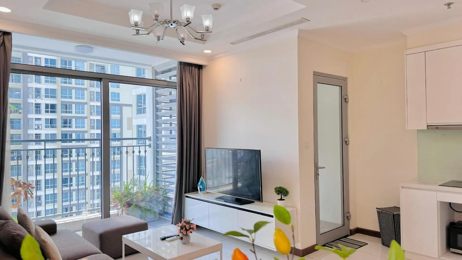 Vinhomes Central Park Minhminh Apartment - Can Ho Dich Vu Landmark Cho Thue Ho Chi Minh City Vietnam