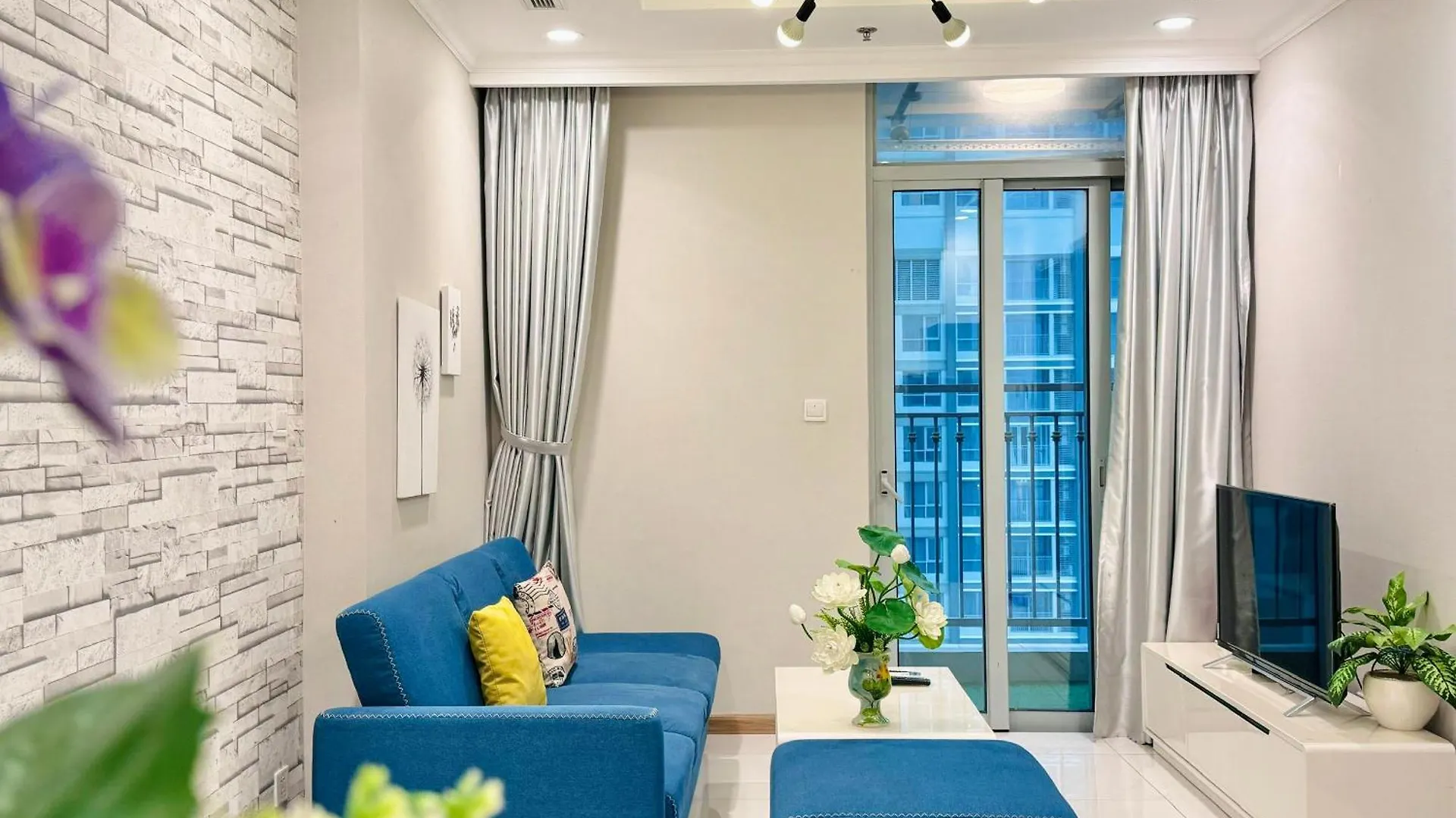 Vinhomes Central Park Minhminh Apartment - Can Ho Dich Vu Landmark Cho Thue Ho Chi Minh City 0*,