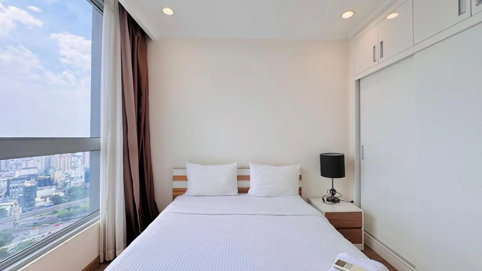 Vinhomes Central Park Minhminh Apartment - Can Ho Dich Vu Landmark Cho Thue Ho Chi Minh City