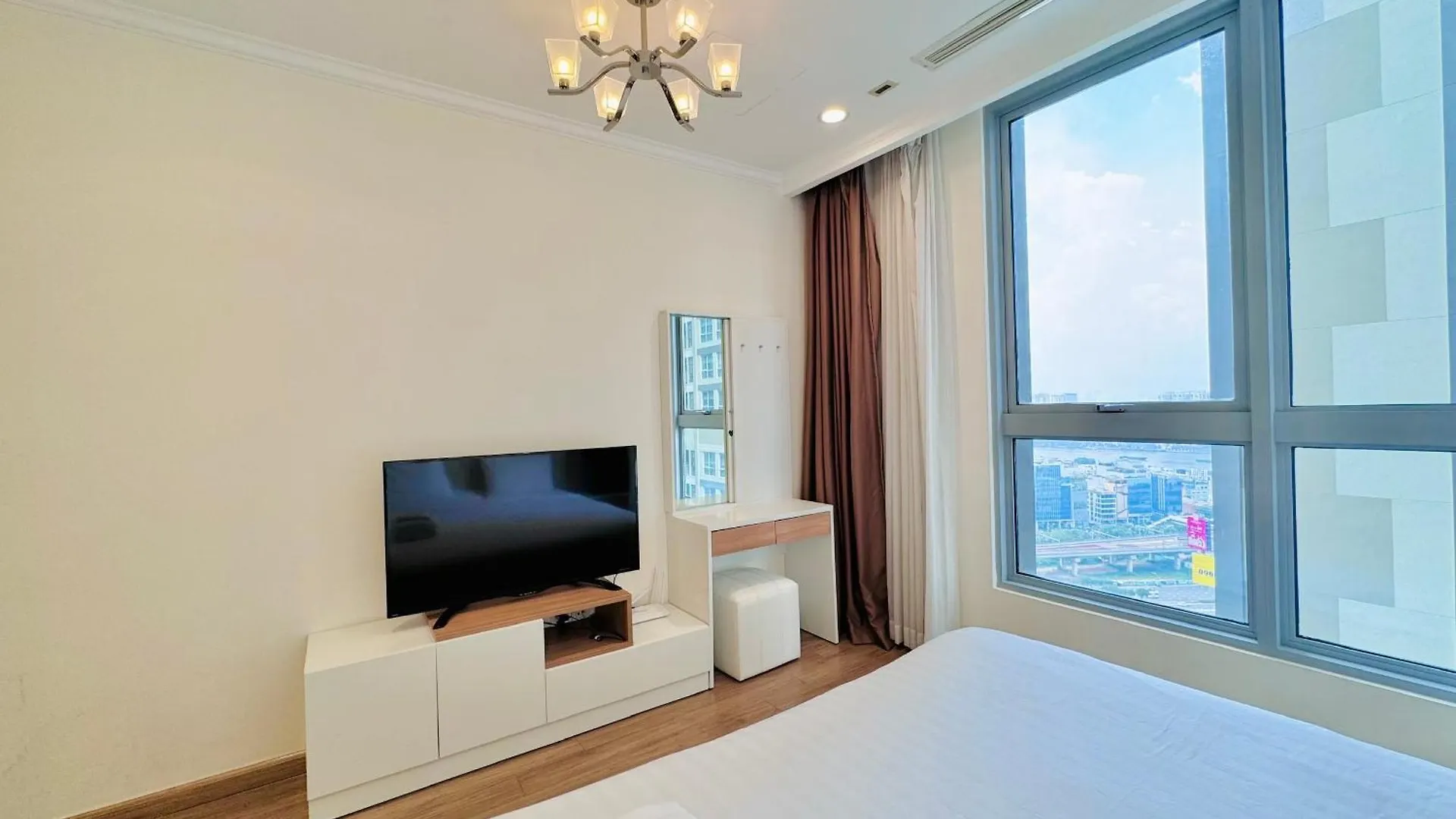 Vinhomes Central Park Minhminh Apartment - Can Ho Dich Vu Landmark Cho Thue Ho Chi Minh City