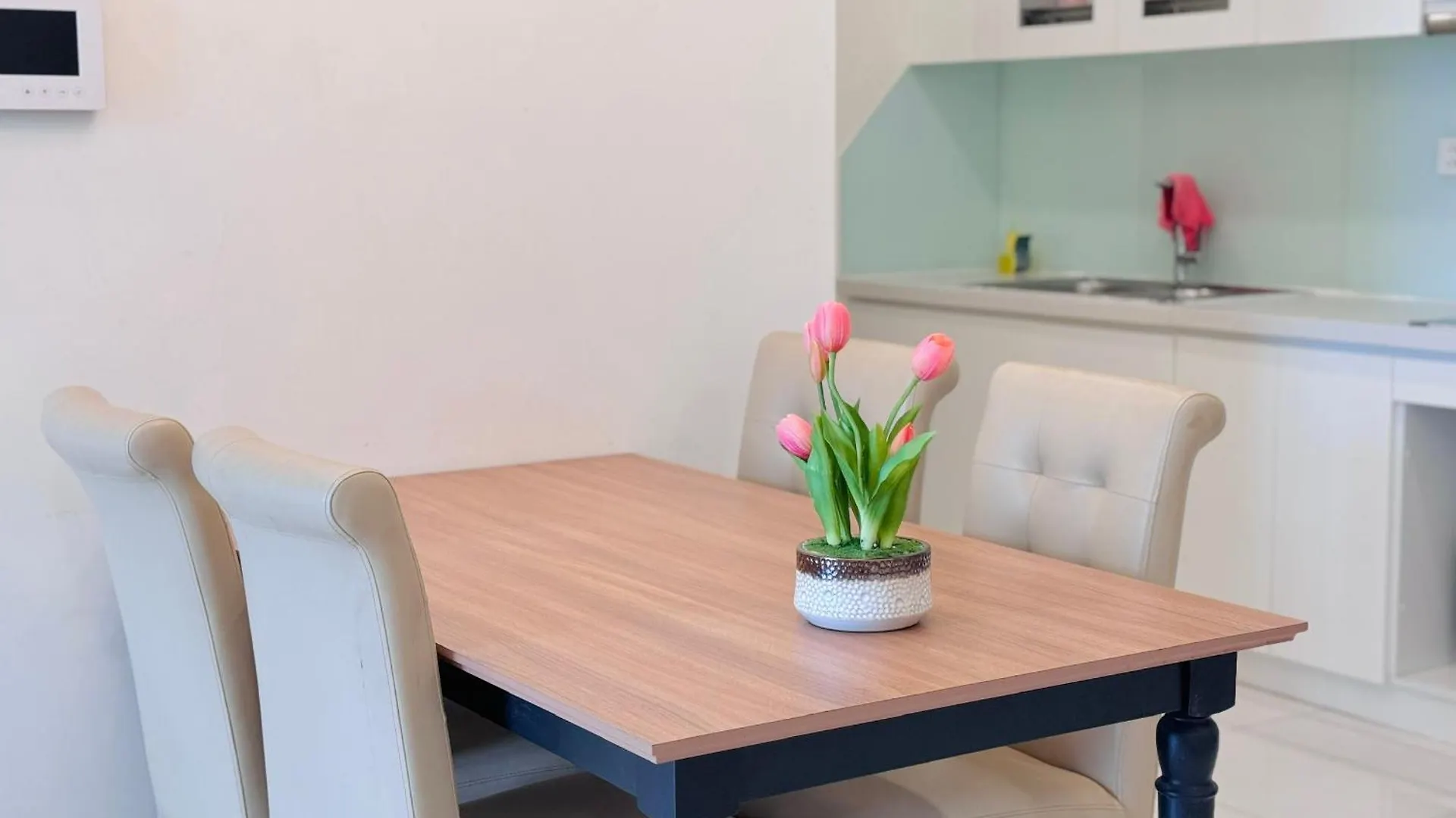 Vinhomes Central Park Minhminh Apartment - Can Ho Dich Vu Landmark Cho Thue Ho Chi Minh City
