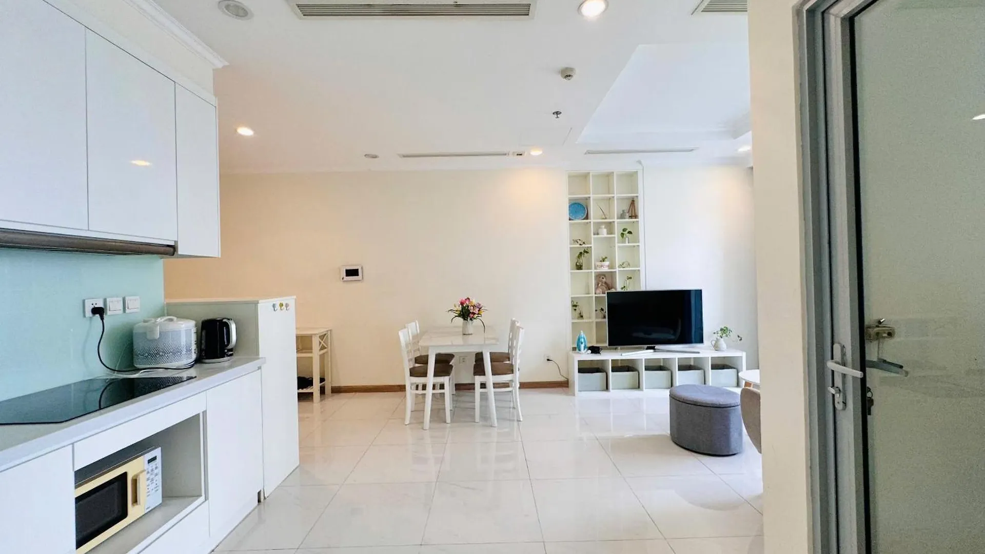 Vinhomes Central Park Minhminh Apartment - Can Ho Dich Vu Landmark Cho Thue Ho Chi Minh City