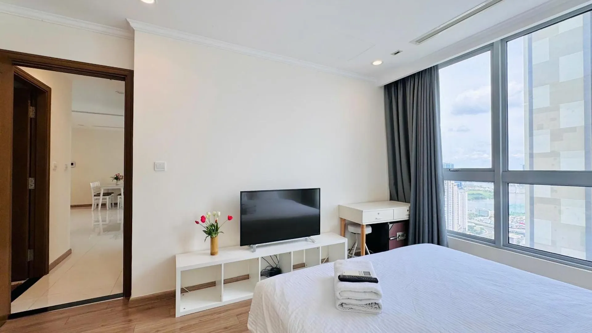 Vinhomes Central Park Minhminh Apartment - Can Ho Dich Vu Landmark Cho Thue Ho Chi Minh City Vietnam
