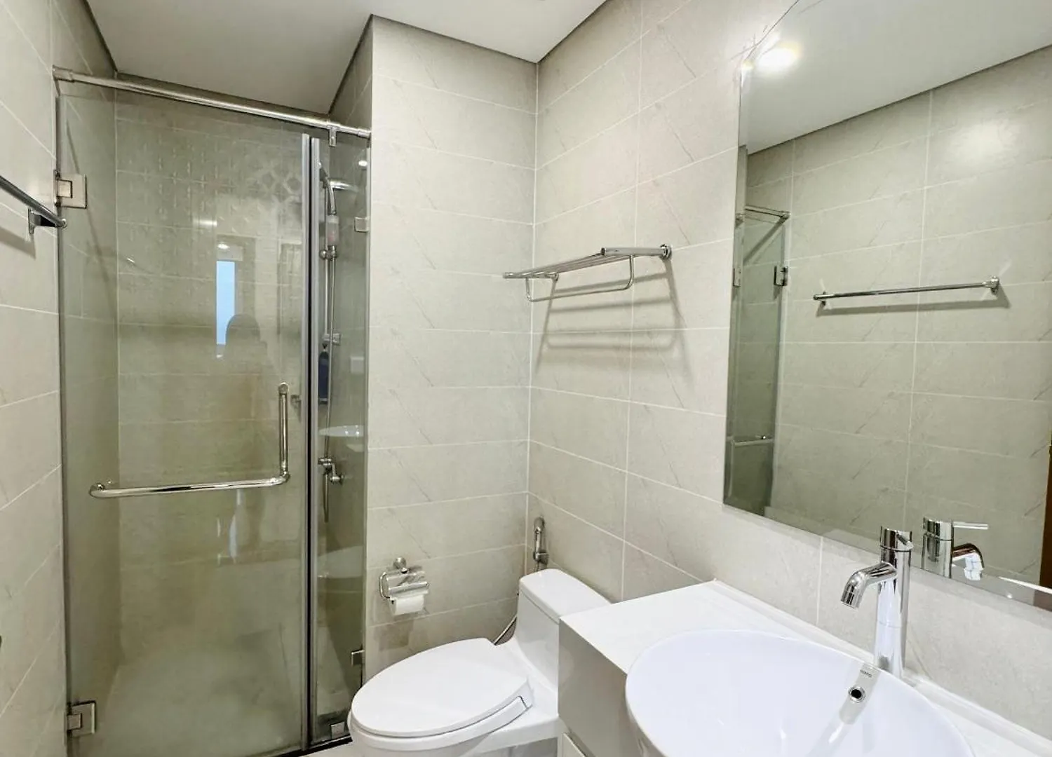 Vinhomes Central Park Minhminh Apartment - Can Ho Dich Vu Landmark Cho Thue Ho Chi Minh City 0*,